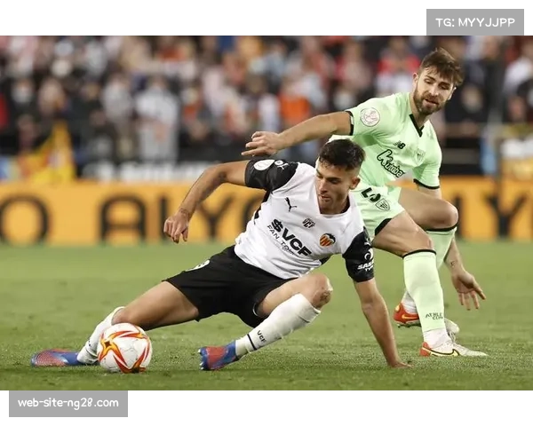 西甲赛季不再是二人转 三强加黑马多极混战成形